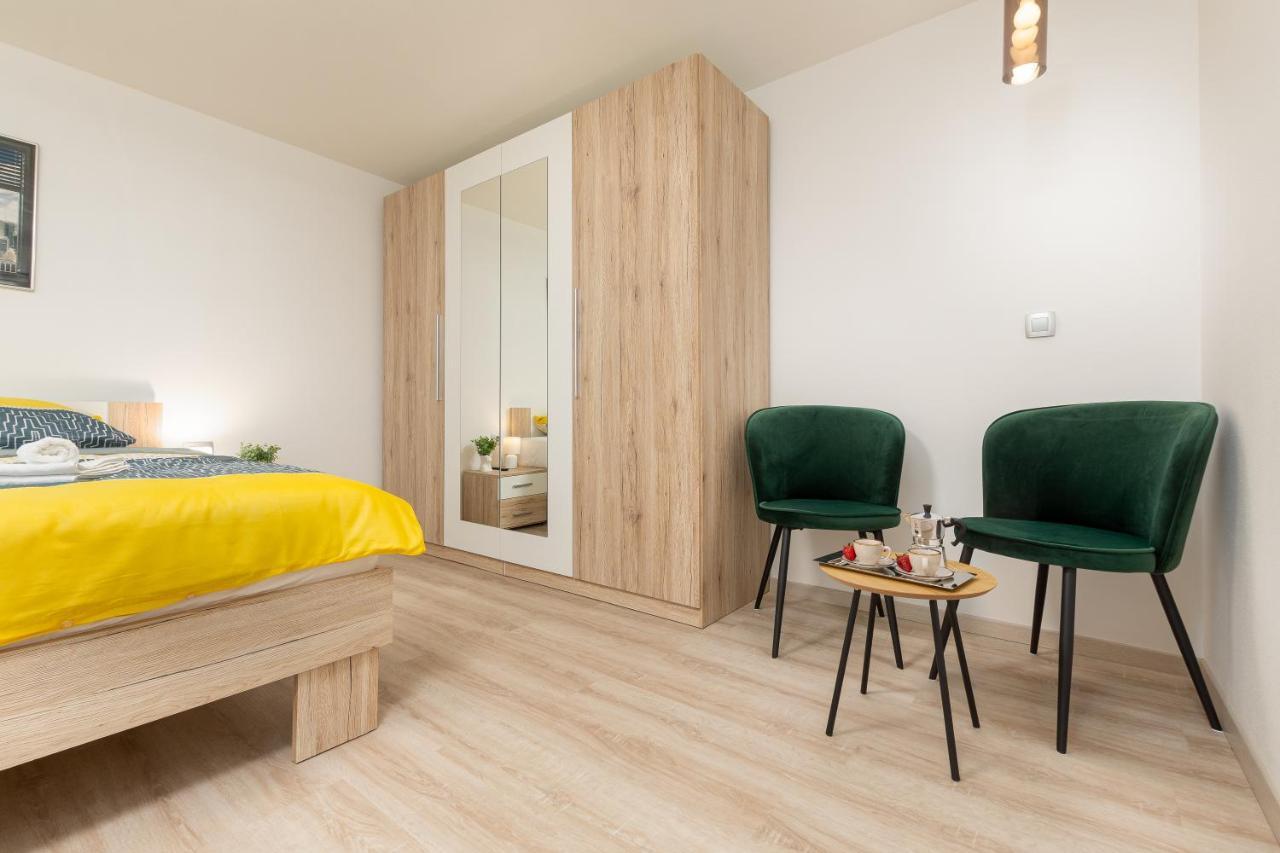 Apartment Ena Near Pula Amphitheater ภายนอก รูปภาพ